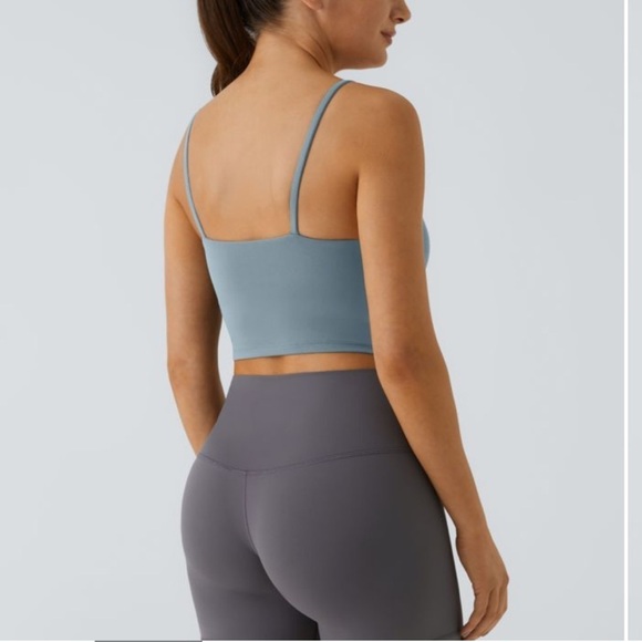 NWT HALARA Basic Padded Workout Cropped Tank Top in Subdued Blue Size Medium - Picture 4 of 8
